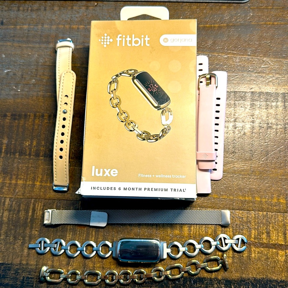 Fitbit Luxe-gently used